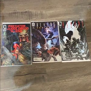I’m selling a bundle of alien comics
